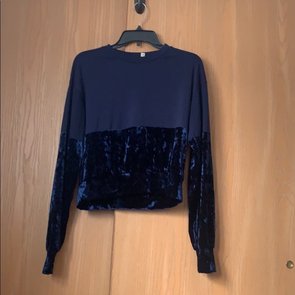 Cropped sweatshirt